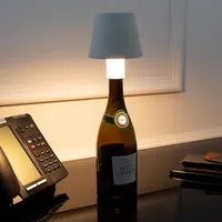 Лампа-абажур на пляшку (Бездротова), Сенсорна, USB зарядка, Global Gizmos — фото 9
