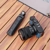 Рукоятка-штатив JJC для Panasonic G100D/S9, с пультом, для блоггинга, селфи, мини-трипод — фото 8